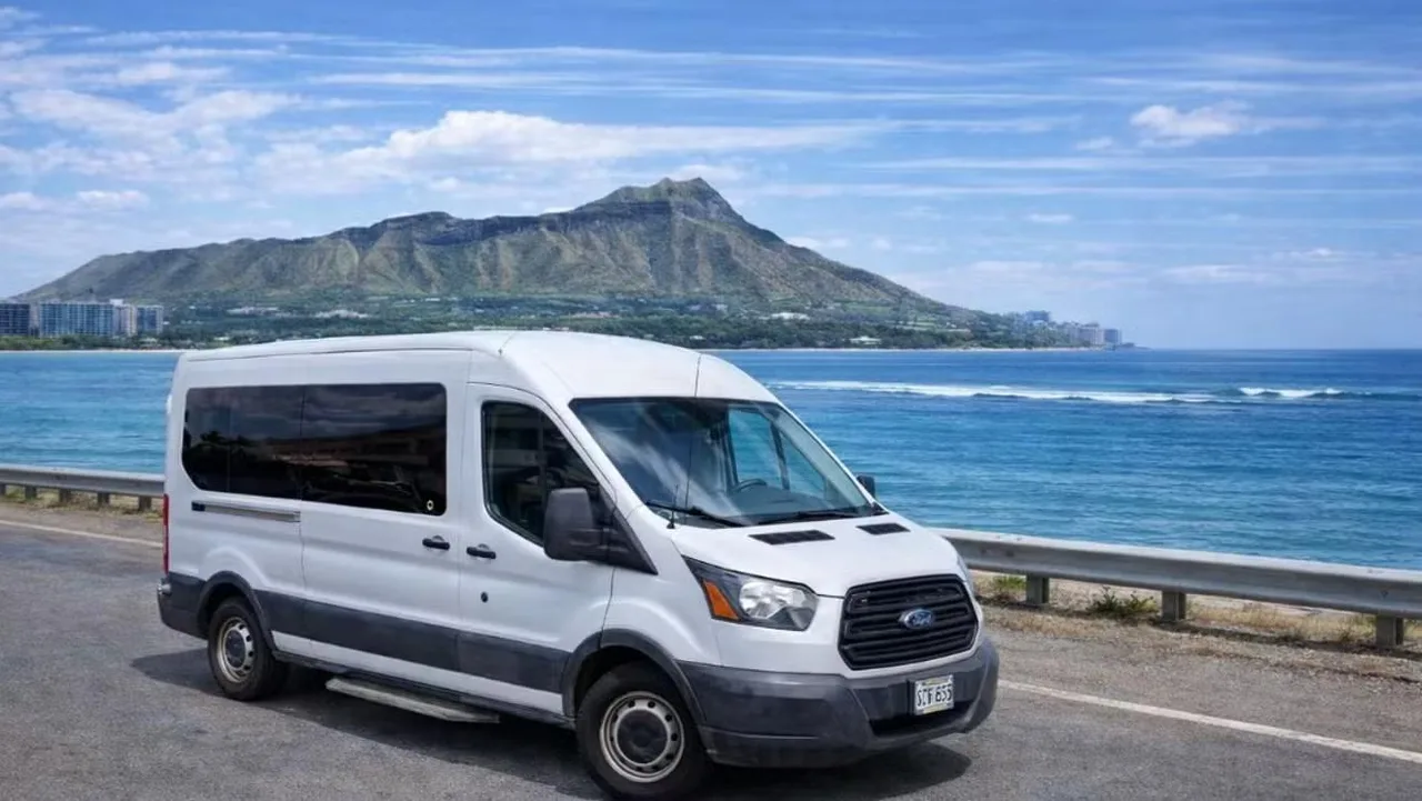 2017 Ford Transit XLT from the Island Luxe fleet on Oʻahu